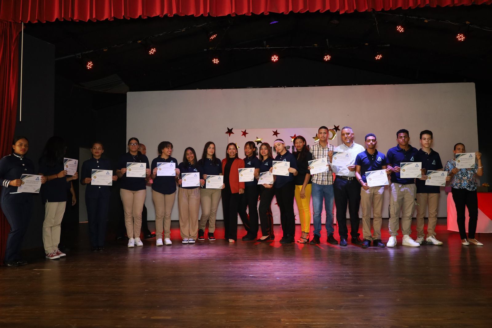 Premiación del mérito estudiantil 2023-2024, foto 1