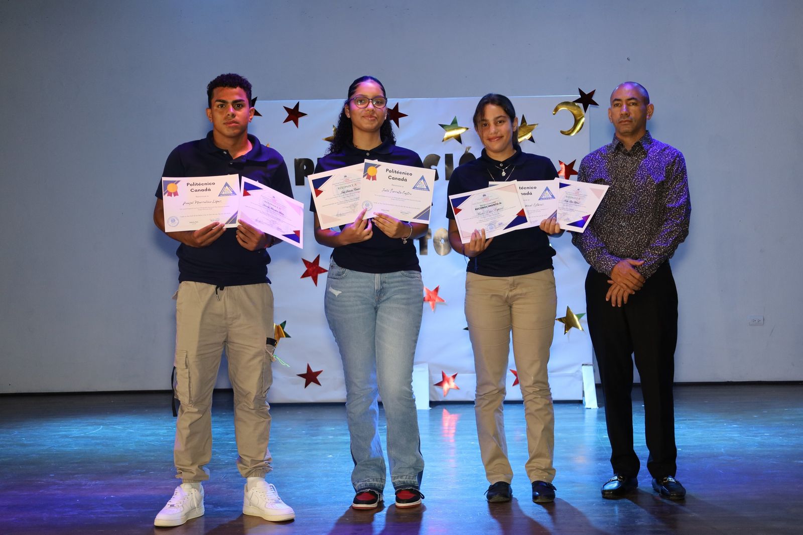 Premiación del mérito estudiantil 2023-2024, foto 9